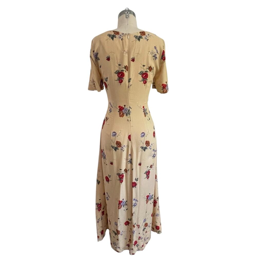 Classic Cream Floral Maxi Dress - Picture 5 of 7